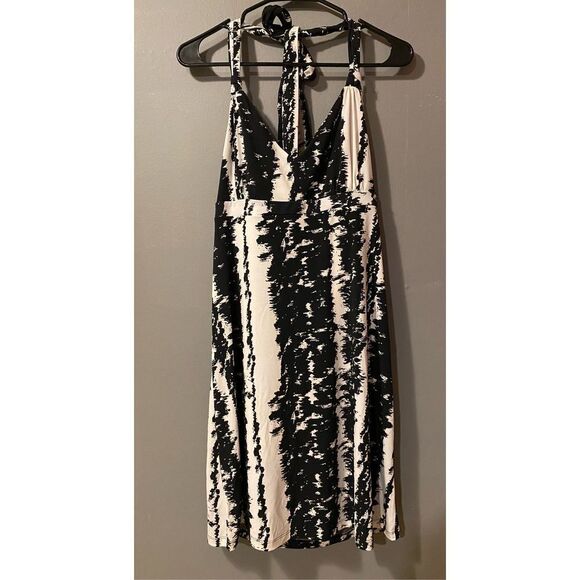 Apostrophe Black And White Halter Neck Tie Neck Backless Dress Size Medium - Picture 1 of 5